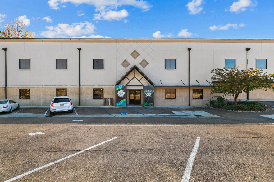 Primary Photo Of 1425 Lelia Dr, Jackson Office For Lease