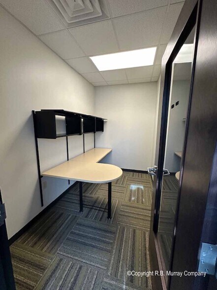 More Photos Of 1701 S Enterprise Ave, Springfield Office For Sale