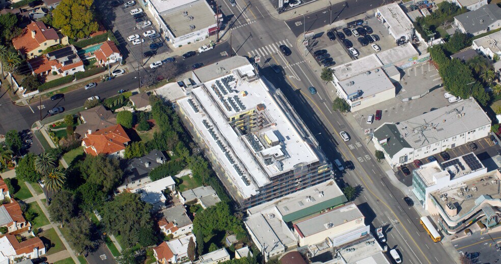 More Photos Of 2121 Westwood Blvd, Los Angeles Apartments For Lease