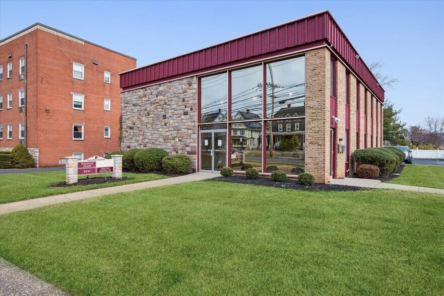 More Photos Of 1 Eastern Ave, Somerville Office For Sale