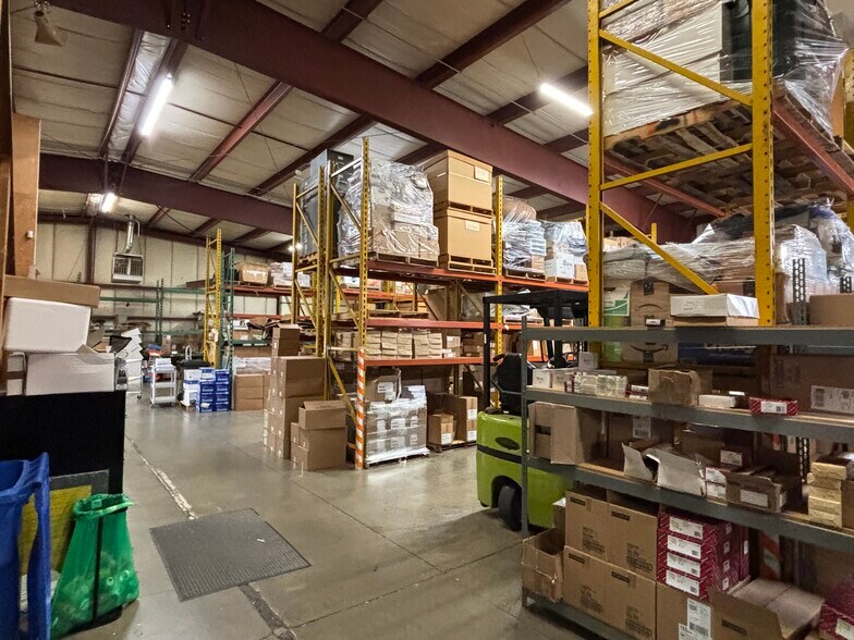 More Photos Of 9144 SE 67th Ave, Portland Warehouse For Lease