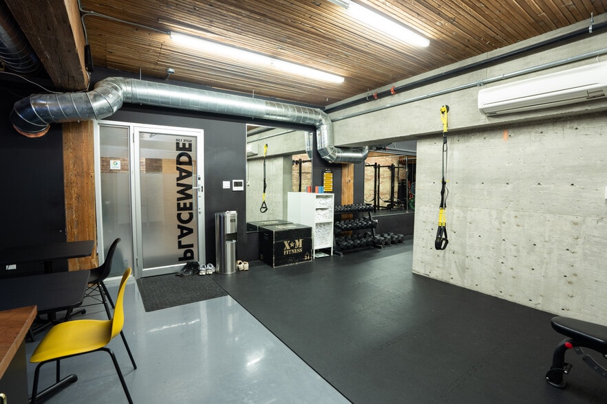 More Photos Of 76-78 Richmond St E, Toronto Loft Creative Space For Sale