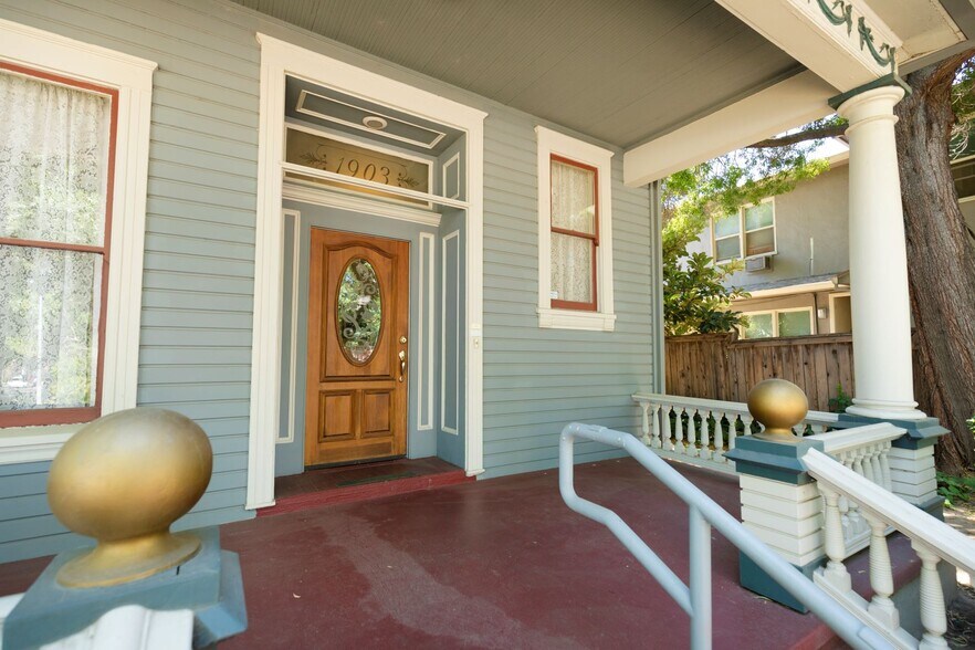 More Photos Of 1903 21st St, Sacramento Office Residential For Lease