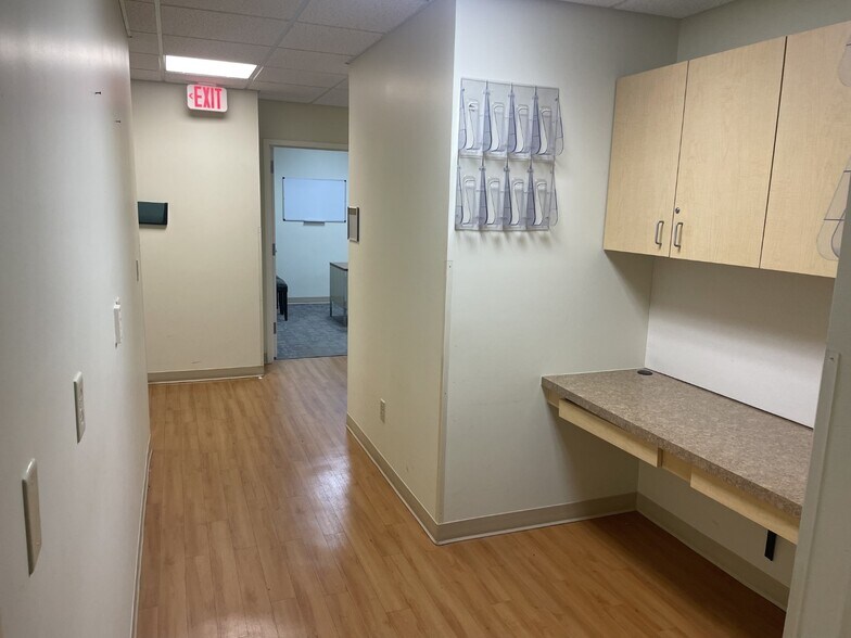 More Photos Of 1 St. Vincent Cir, Little Rock Medical For Lease