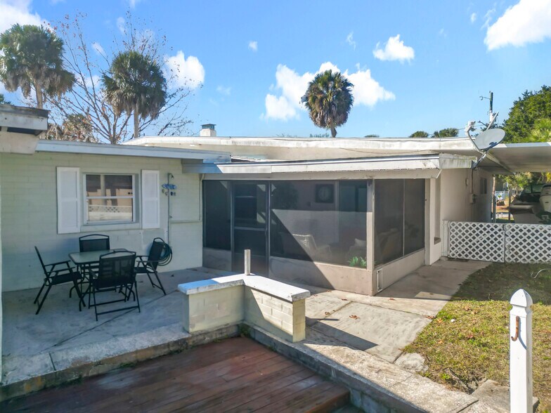 More Photos Of 421 NW 14th Pl, Crystal River Multifamily For Sale