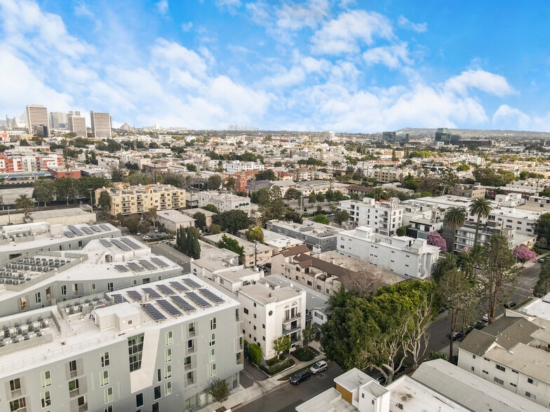 More Photos Of 1524 Granville Ave, Los Angeles Apartments For Sale