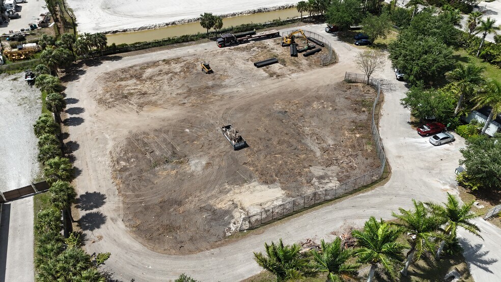 Primary Photo Of 3401 Old Metro Pky, Fort Myers Land For Lease