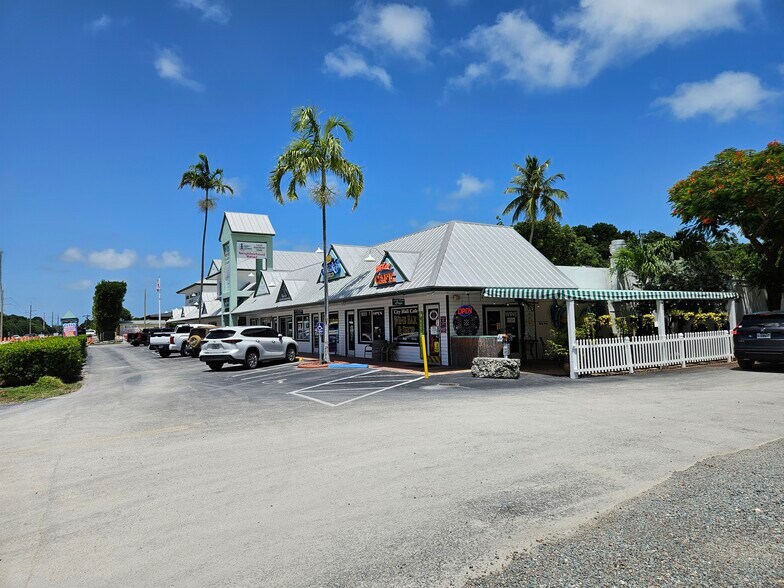 More Photos Of 88521 Overseas hwy, Islamorada General Retail For Sale