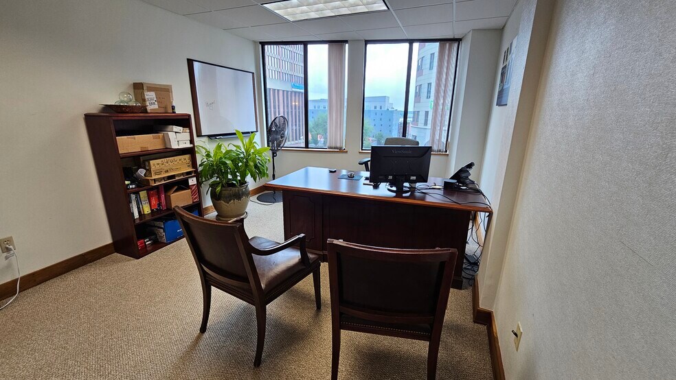 More Photos Of 2 City Ctr, Portland Office For Lease