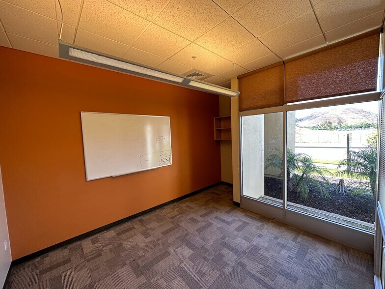 More Photos Of 689 Tank Farm Rd, San Luis Obispo Loft Creative Space For Lease