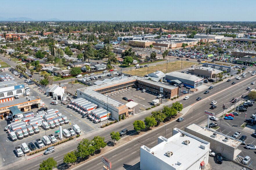 More Photos Of 6090 N Blackstone Ave, Fresno Hotel For Sale