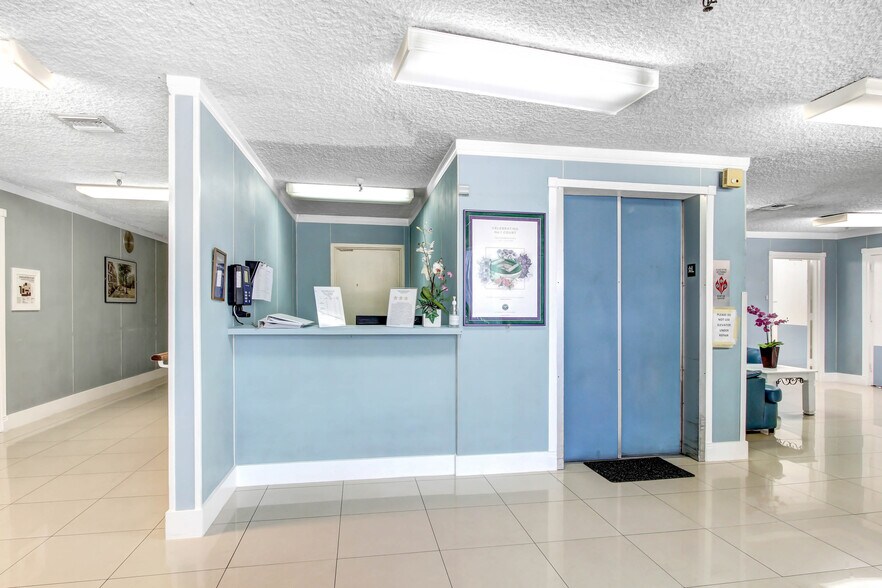 More Photos Of 1450 N Fair Oaks Ave, Pasadena Assisted Living For Sale