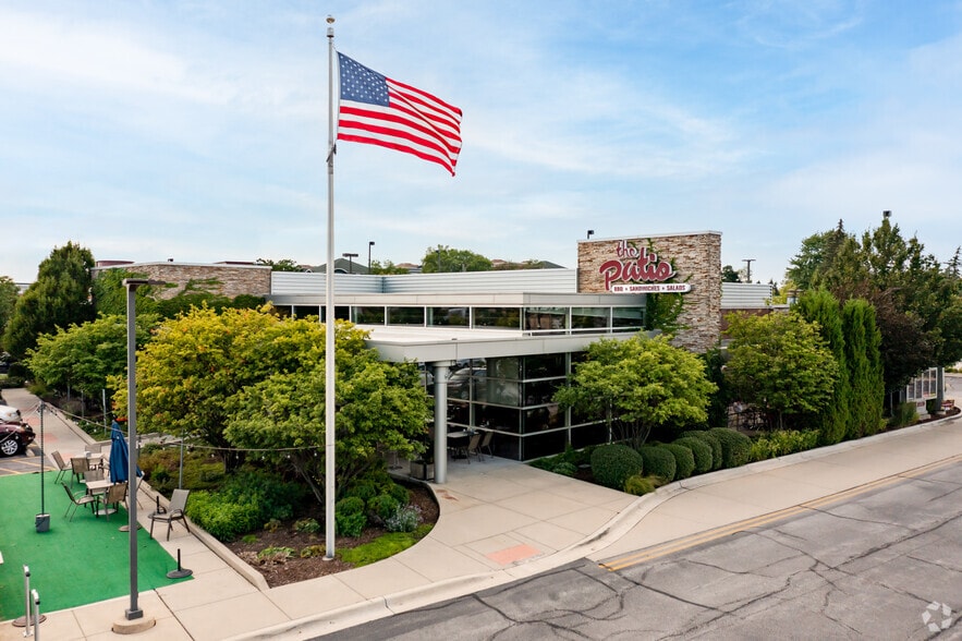 More Photos Of 2770-2860 S Highland Ave, Lombard Unknown For Lease