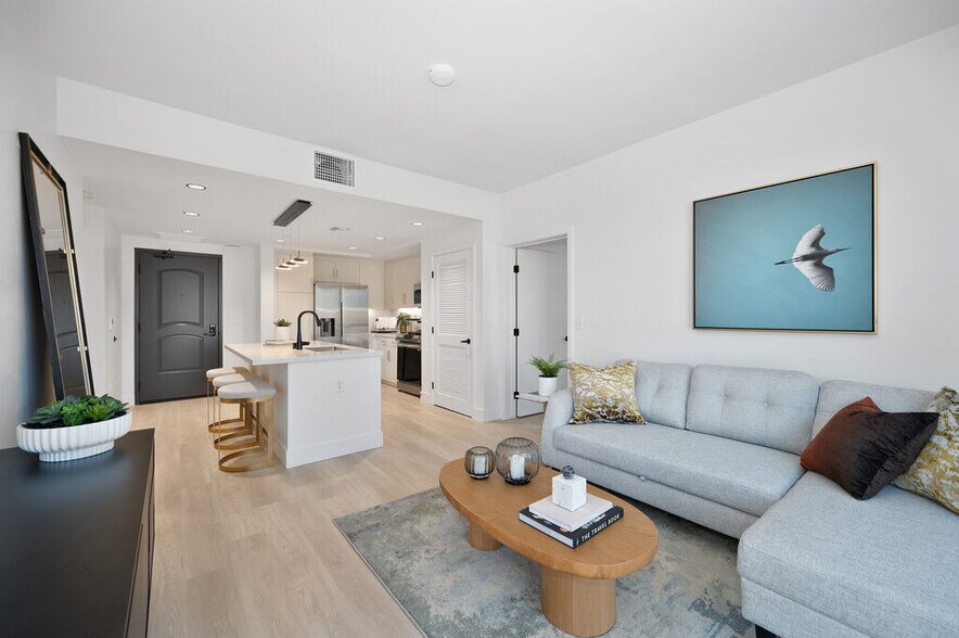 More Photos Of 5570 Rosemead Blvd, Temple City Apartments For Lease