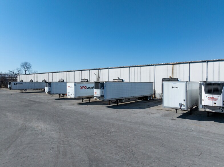 More Photos Of 606 Butler Dr, Murfreesboro Distribution For Lease