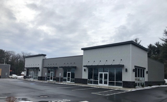 More Photos Of 212 Southampton Rd, Westfield Freestanding For Lease