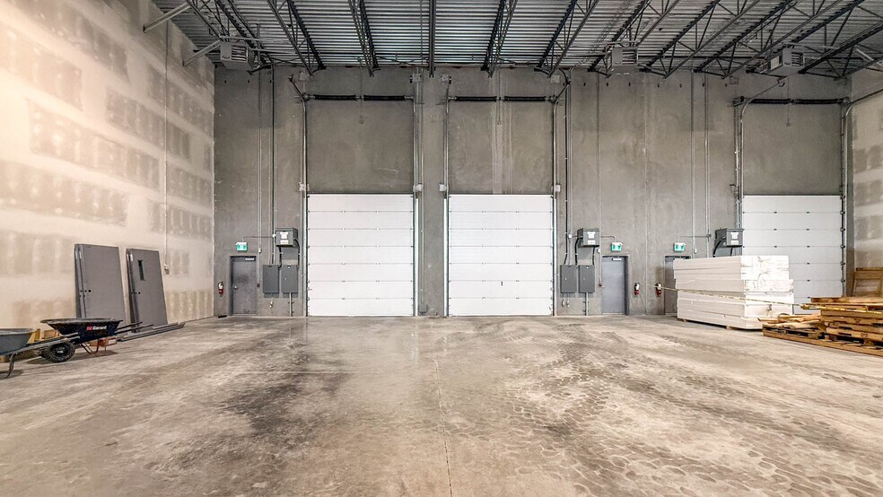 More Photos Of 3240 48 Av, Vernon Unknown For Lease