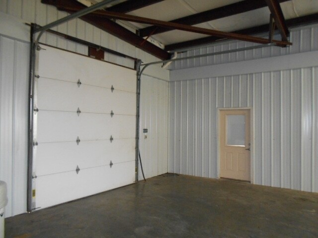More Photos Of 10504 N Highway 265, Fayetteville Warehouse For Sale