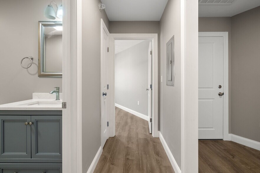 More Photos Of 73-77 Union St, Holbrook Apartments For Lease
