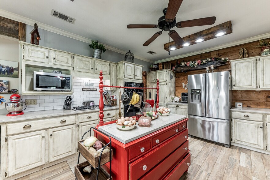 More Photos Of 25790 Lakeside Dr, Hockley Land For Sale