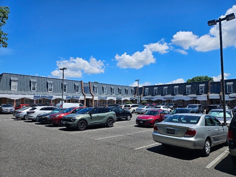 More Photos Of 50 S Pickett St, Alexandria Medical For Sale