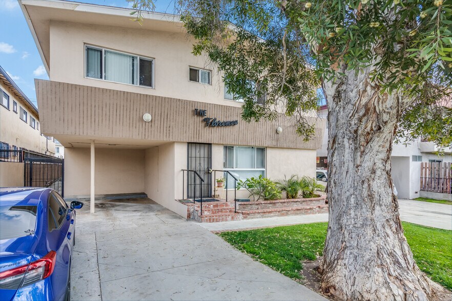 Primary Photo Of 3608 Mentone Ave, Los Angeles Apartments For Sale