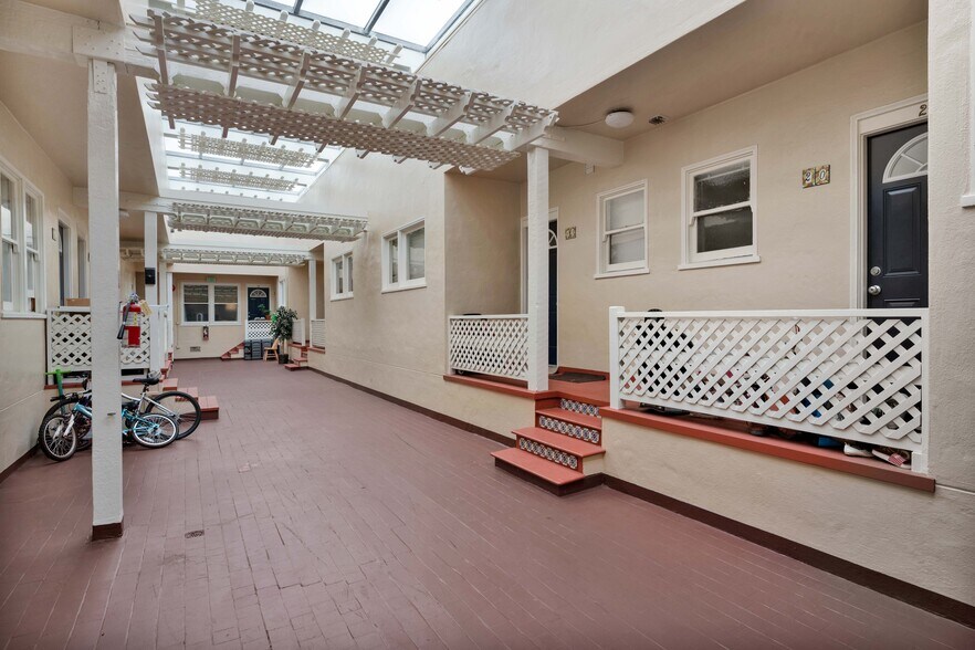 More Photos Of 1716-1732 University Ave, Berkeley Apartments For Sale
