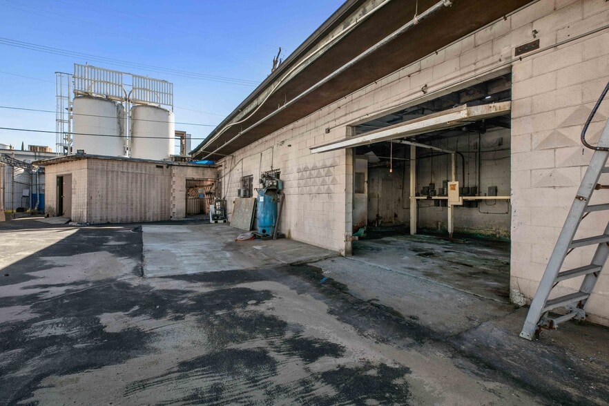 More Photos Of , Glendale Industrial For Sale
