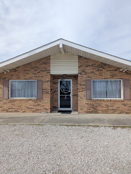 More Photos Of 707 Il Route 127, Greenville Flex For Sale