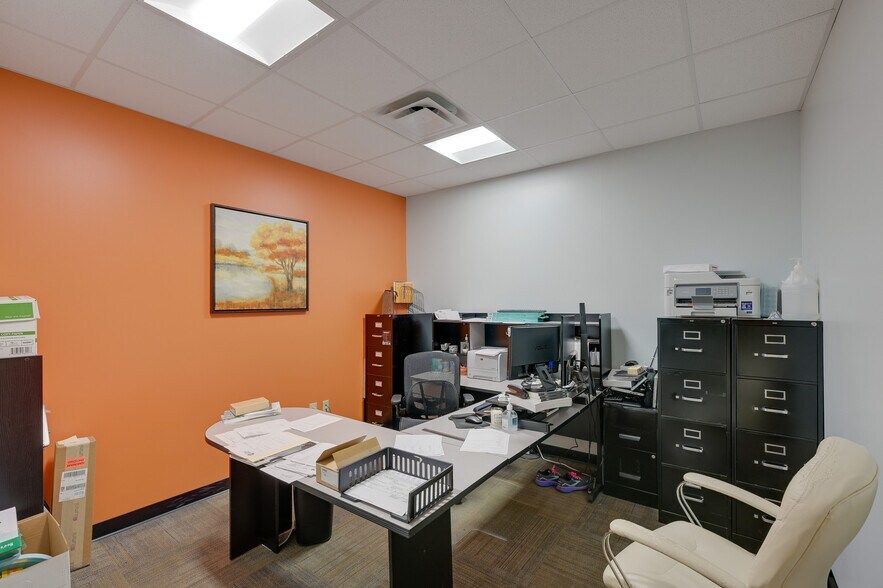 More Photos Of 700 Taylor Ave, Columbus Light Distribution For Sale