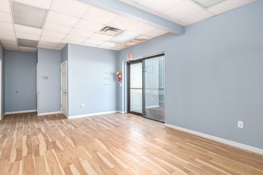 More Photos Of 480 N Dean Rd, Auburn Light Distribution For Lease