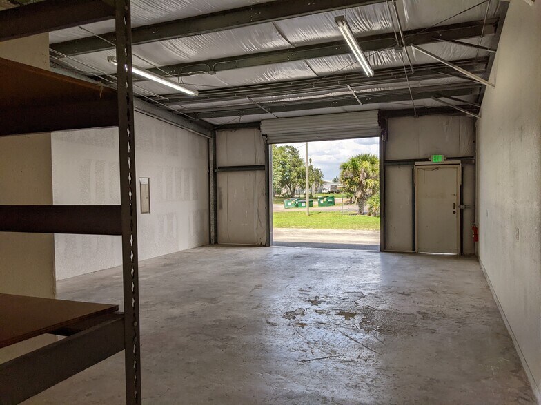 More Photos Of 23330 Harborview Rd, Port Charlotte Flex For Lease