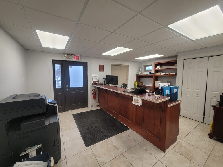 More Photos Of 14340 S La Grange Rd, Orland Park Office Residential For Sale