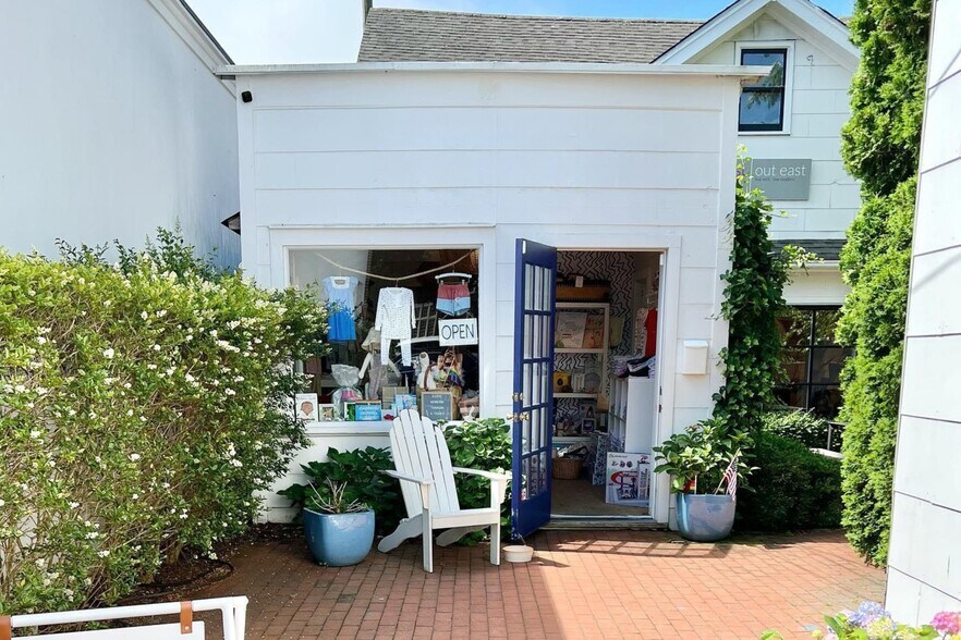 Primary Photo Of 23 Newtown Ln, East Hampton Freestanding For Lease
