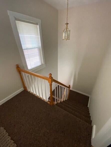 More Photos Of 4 Davis Ct, Brookline Loft Creative Space For Lease