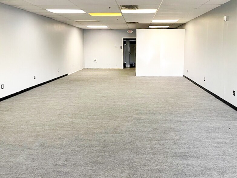 More Photos Of 1620-1680 Lebanon Ave, Belleville Unknown For Lease