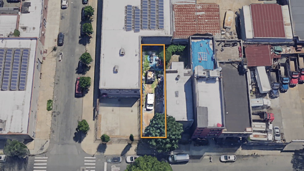 Primary Photo Of 121 Powell St, Brooklyn Land For Lease