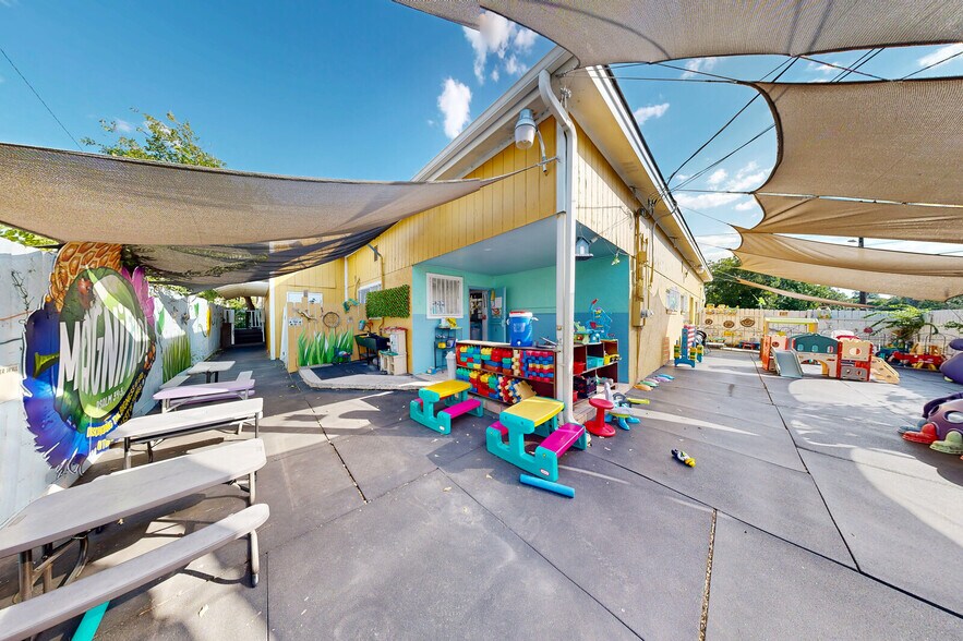 More Photos Of 1222 Fredericksburg Rd, San Antonio Daycare Center For Sale