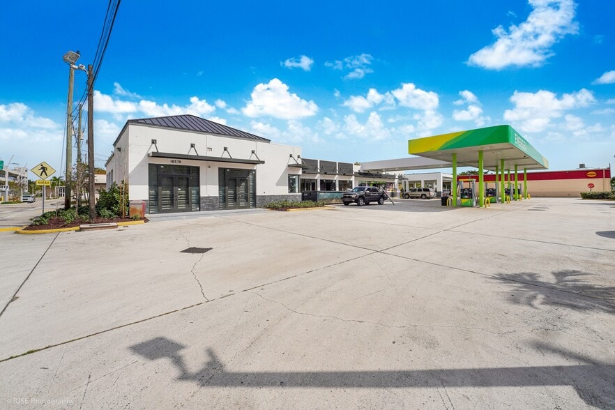 Primary Photo Of 18575 NW 27th Ave, Opa Locka Service Station For Lease