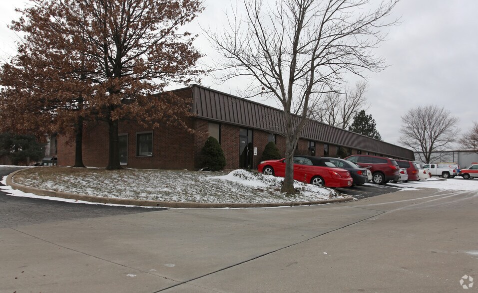 More Photos Of 11751-11767 W 86th Ter, Lenexa Warehouse For Lease