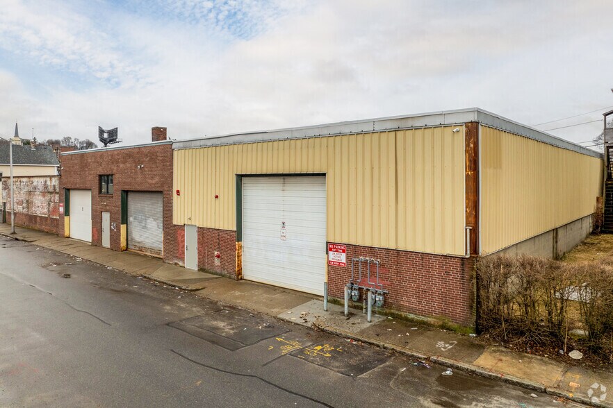 More Photos Of 21 Ellsworth St, Worcester Warehouse For Sale