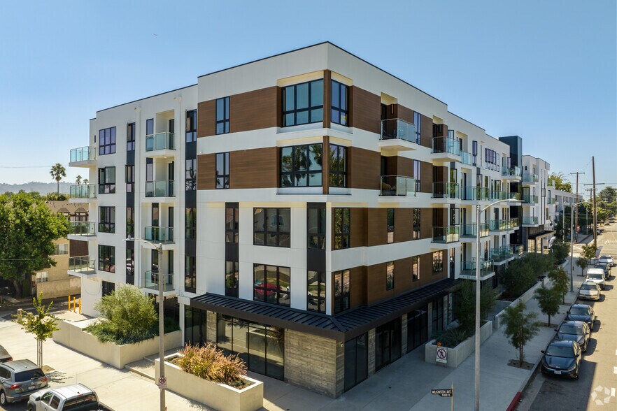 Primary Photo Of 12444 Chandler Blvd, North Hollywood Apartments For Lease