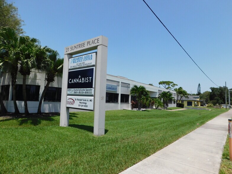 More Photos Of 21 Suntree Pl, Melbourne Medical For Lease