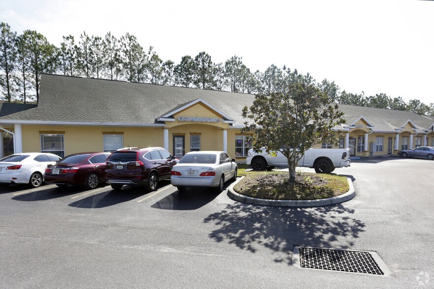 More Photos Of 10353 Cross Creek Blvd, Tampa Office For Lease