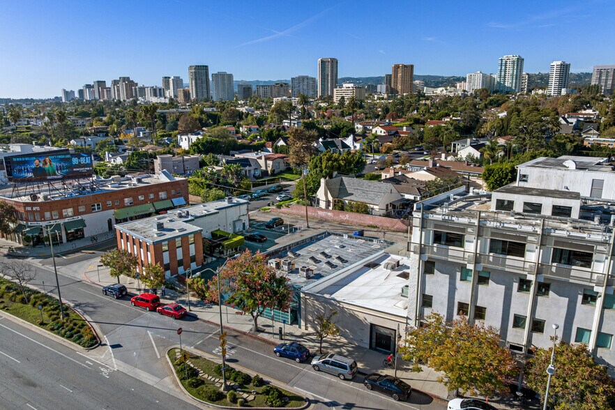 More Photos Of 10215 Santa Monica Blvd, Los Angeles Office For Sale