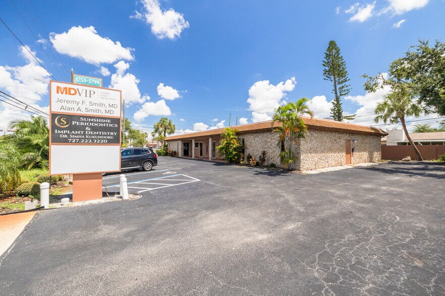 More Photos Of 1751 66th St N, Saint Petersburg Office For Sale