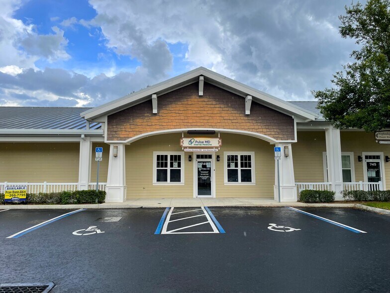More Photos Of 733-771 Highway 466, Lady Lake Office For Sale
