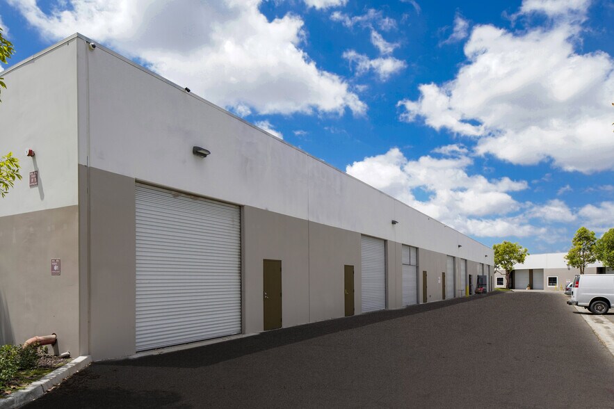 More Photos Of 2007 Raymer Ave, Fullerton Distribution For Sale