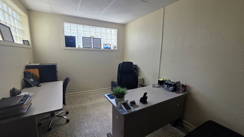 More Photos Of 117 N 5th St, Fort Pierce Office Residential For Sale