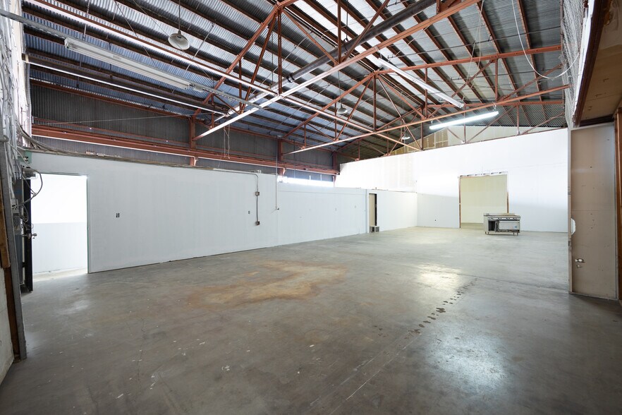 More Photos Of 1400 N C St, Sacramento Warehouse For Lease
